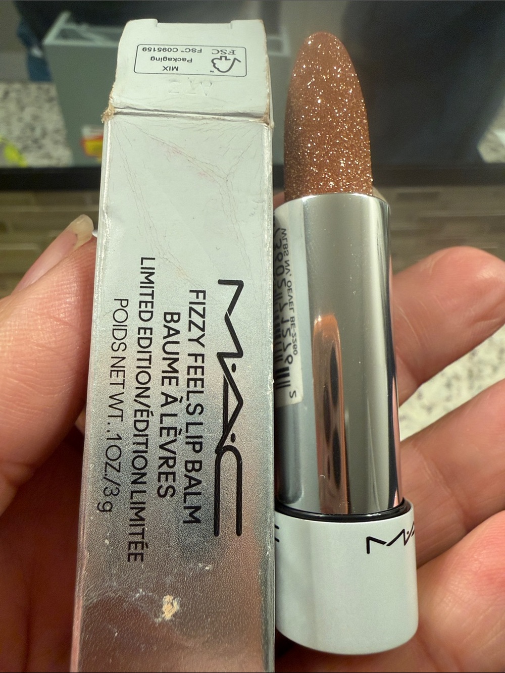 Limited MAC Cosmetics Fizzy Feels Lip Balm Sparkling taste for bubbles